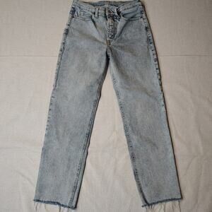 Old Navy Sky Hi Straight Jeans Size 6 Light Acid Wash Raw Hem High Rise